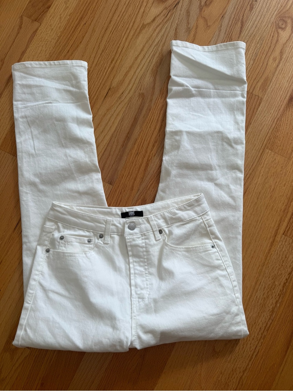 Frye nwot Crisp White Slim Jeans with Five-Pocket Design